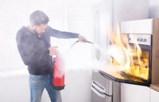 珠江51漫画分享电气安全防护的措施