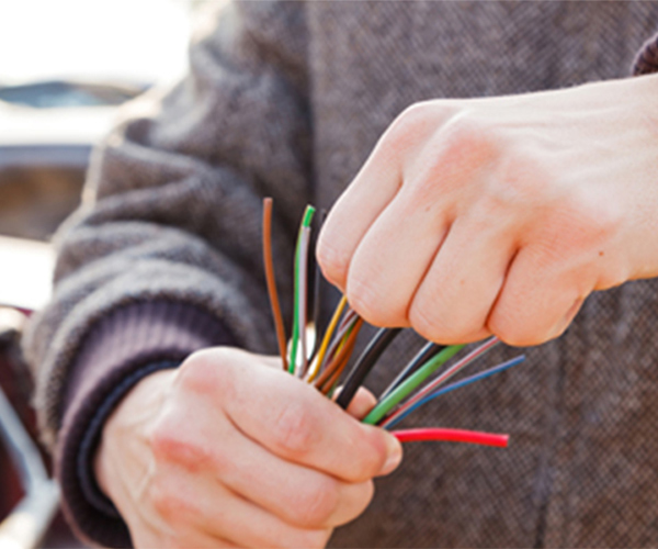 【珠江51漫画】便宜电线背后的猫腻